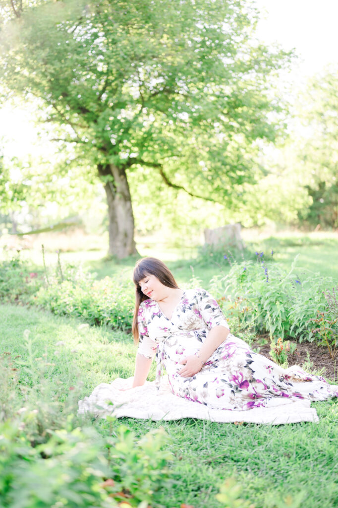 Maternity Session at Pretty Bird Farms