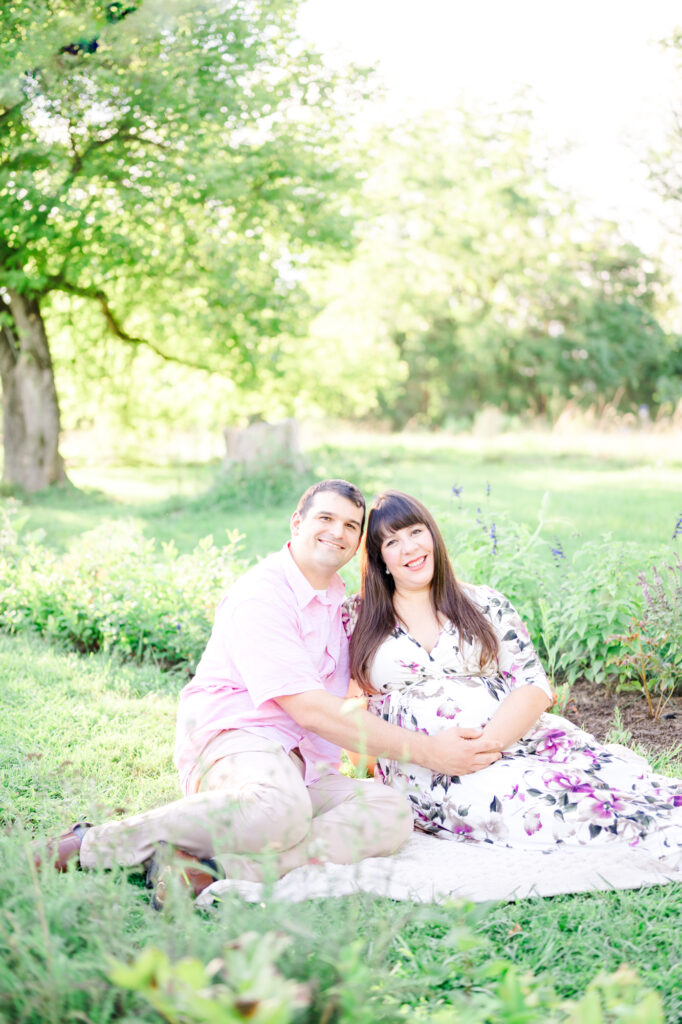 baby bump and fresh florals flemington NJ maternity session